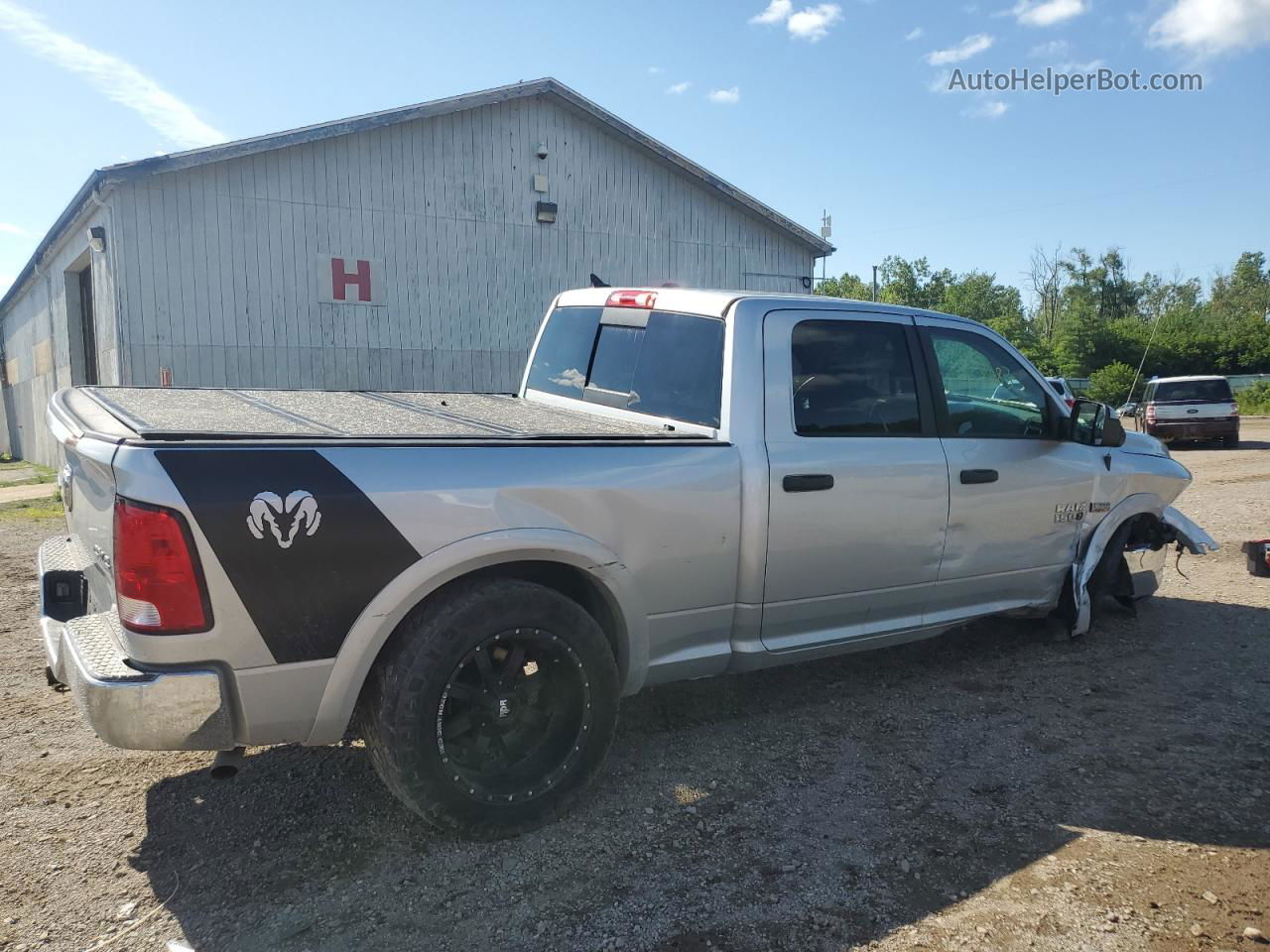 2015 Ram 1500 Slt Серебряный vin: 1C6RR7TT5FS649129