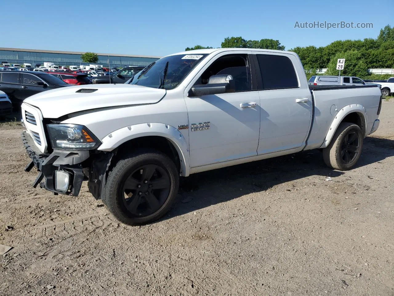 2015 Ram 1500 Sport White vin: 1C6RR7UT5FS682646