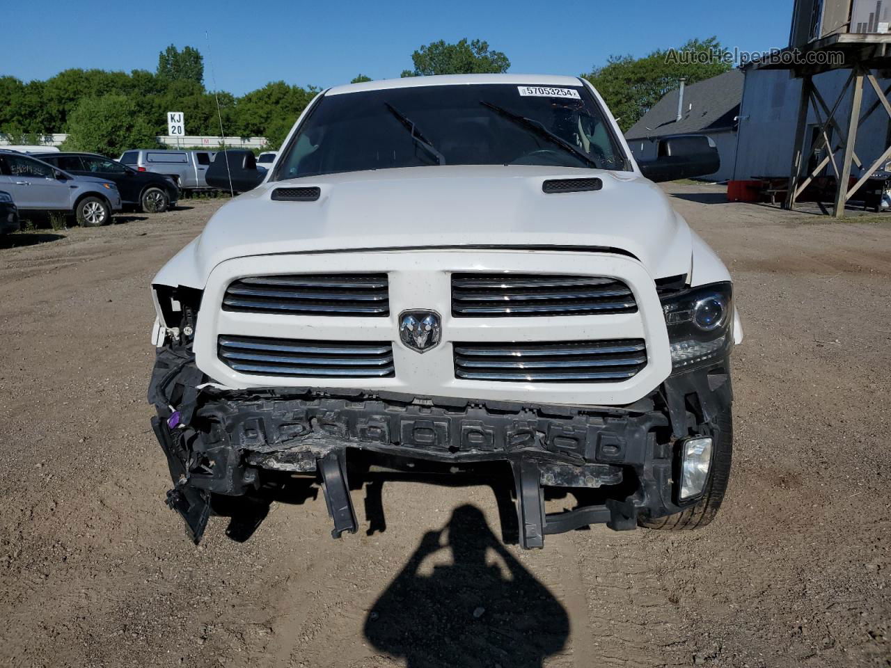 2015 Ram 1500 Sport White vin: 1C6RR7UT5FS682646