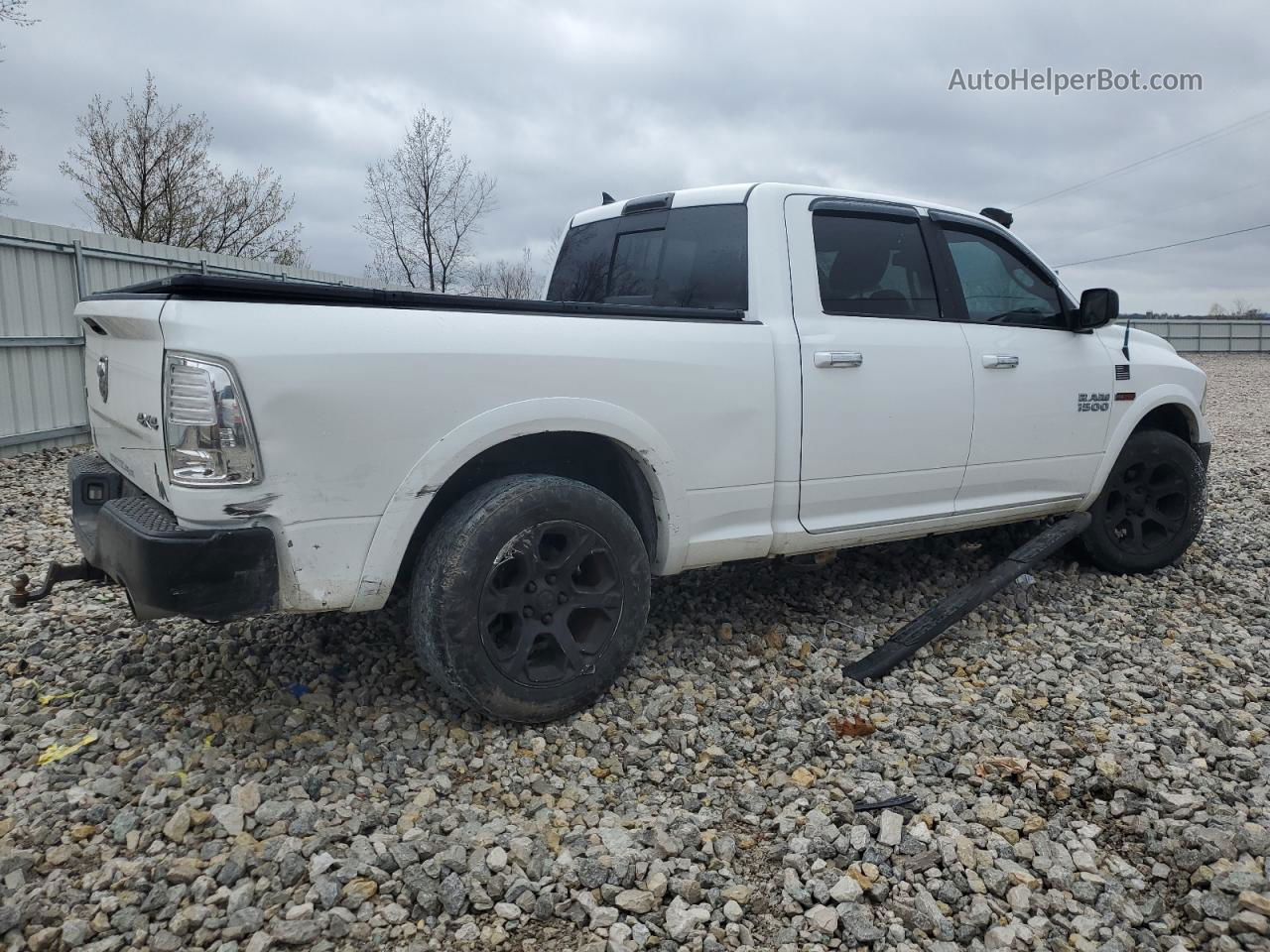 2014 Ram 1500 Laramie Белый vin: 1C6RR7VM1ES272898