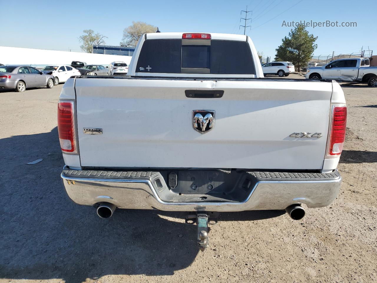 2015 Ram 1500 Laramie White vin: 1C6RR7VM4FS713263