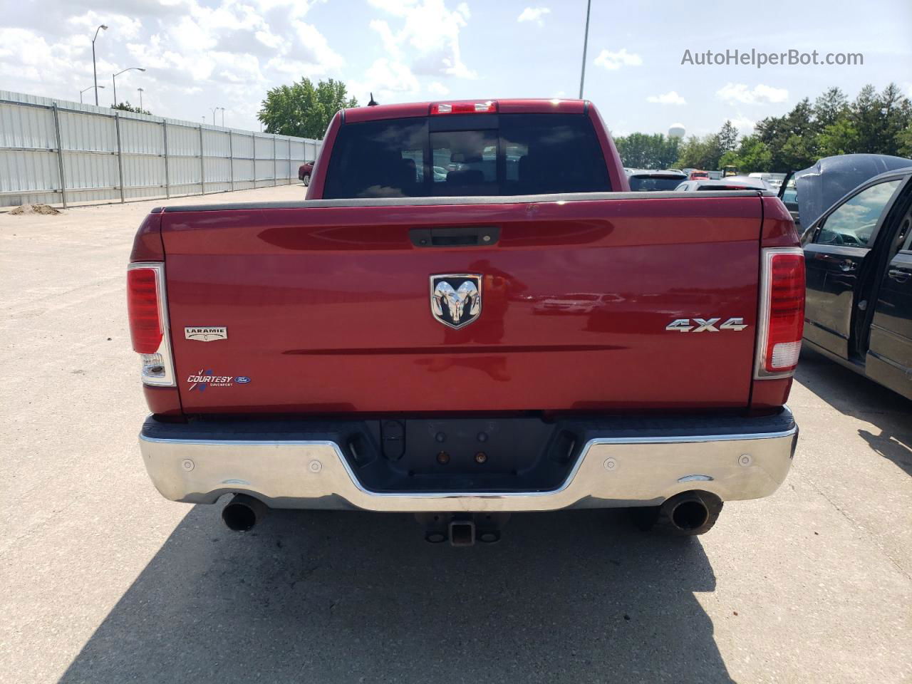 2014 Ram 1500 Laramie Burgundy vin: 1C6RR7VT6ES124768