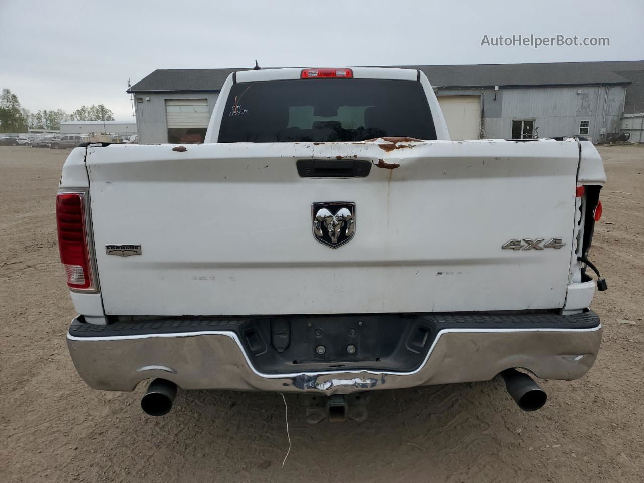 2014 Ram 1500 Laramie White vin: 1C6RR7VT6ES273357