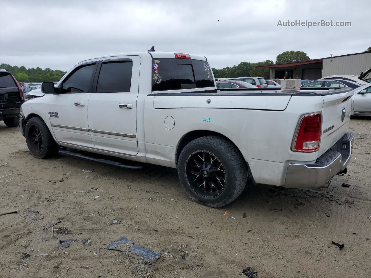 2014 Ram 1500 Longhorn White vin: 1C6RR7WM9ES428328