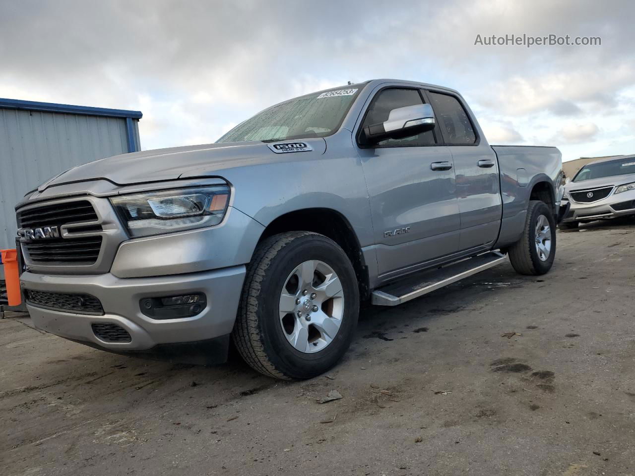 2019 Ram 1500 Big Horn/lone Star Серебряный vin: 1C6RREBT6KN617319