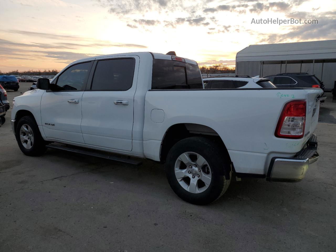 2020 Ram 1500 Big Horn/lone Star White vin: 1C6RREFG0LN333733