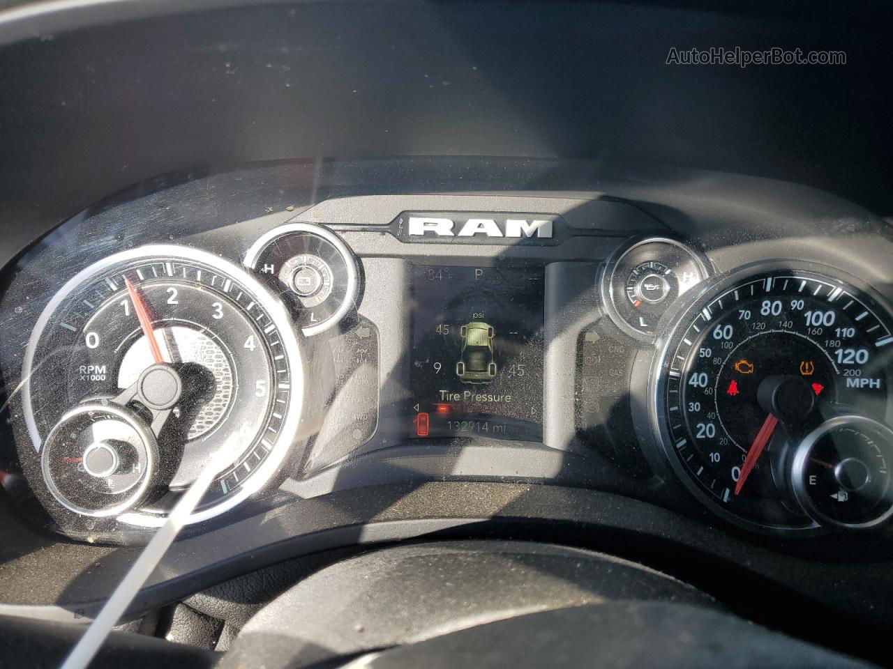 2019 Ram 1500 Big Horn/lone Star Угольный vin: 1C6RREFT6KN563076