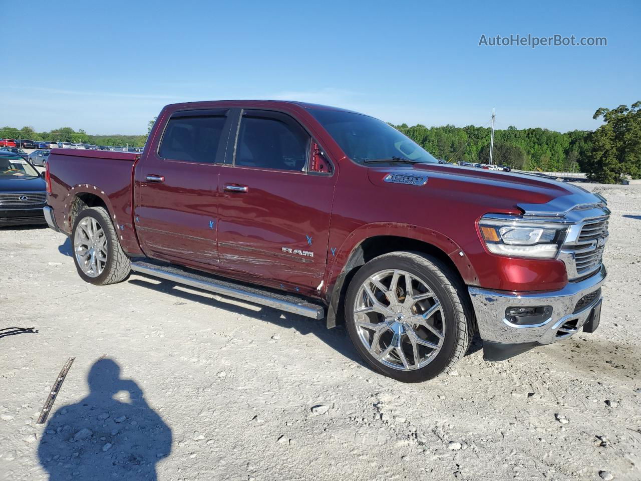 2019 Ram 1500 Laramie Red vin: 1C6RREJT3KN615934