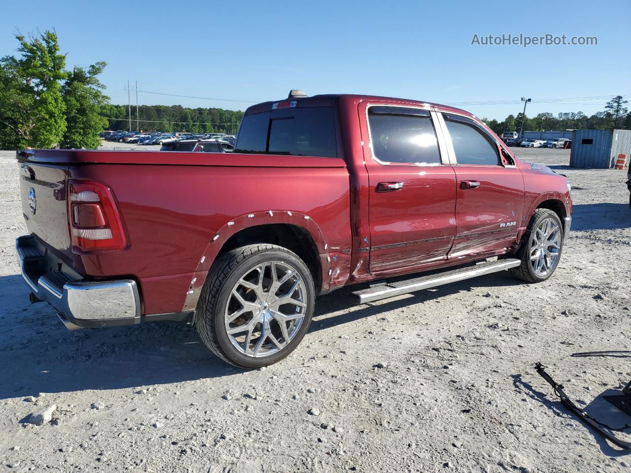 2019 Ram 1500 Laramie Red vin: 1C6RREJT3KN615934