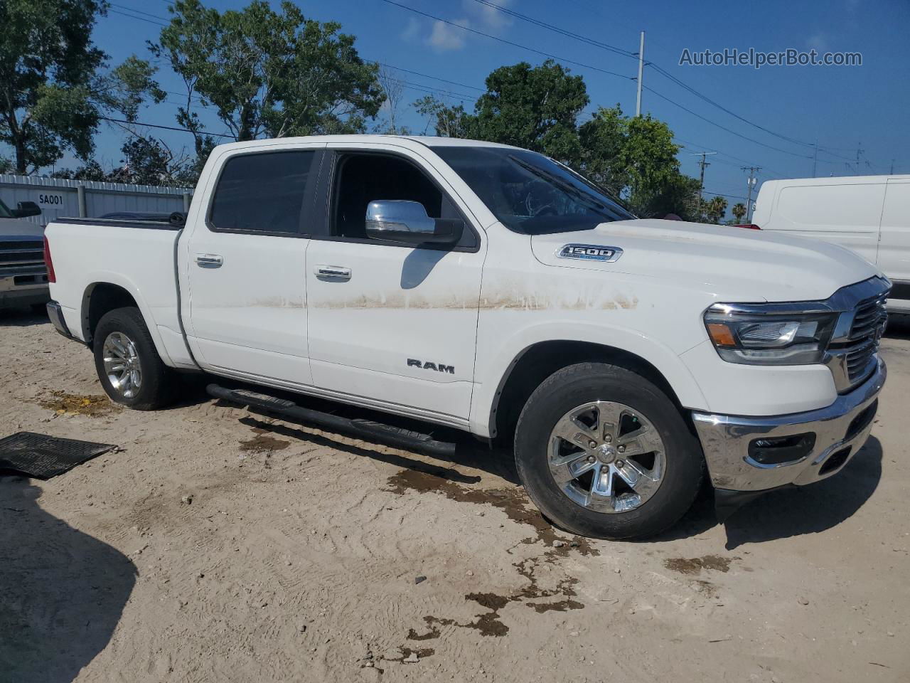 2022 Ram 1500 Laramie White vin: 1C6RREJT7NN269519