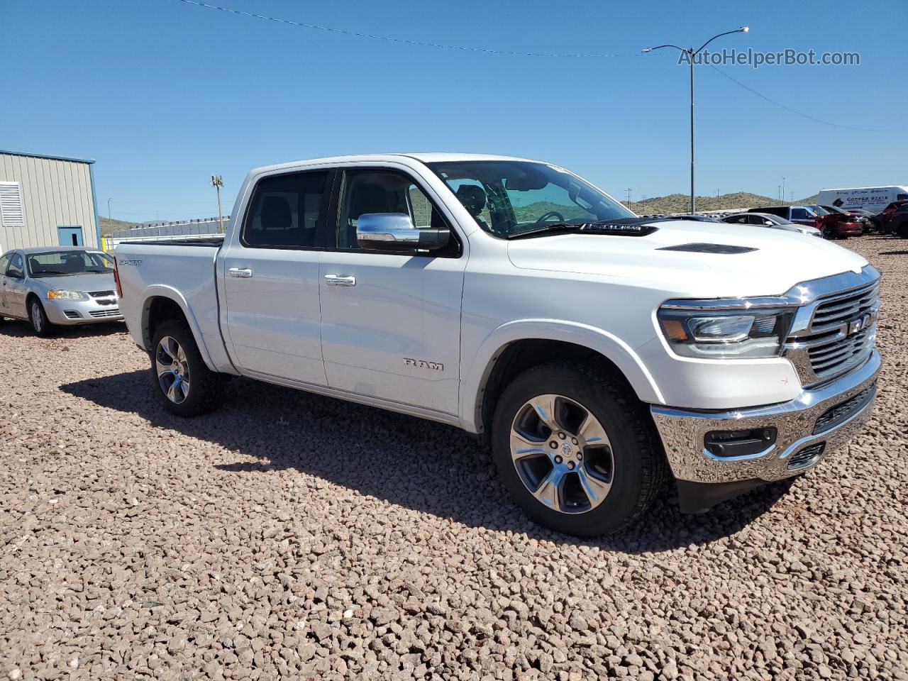 2020 Ram 1500 Laramie White vin: 1C6RREJT9LN312173