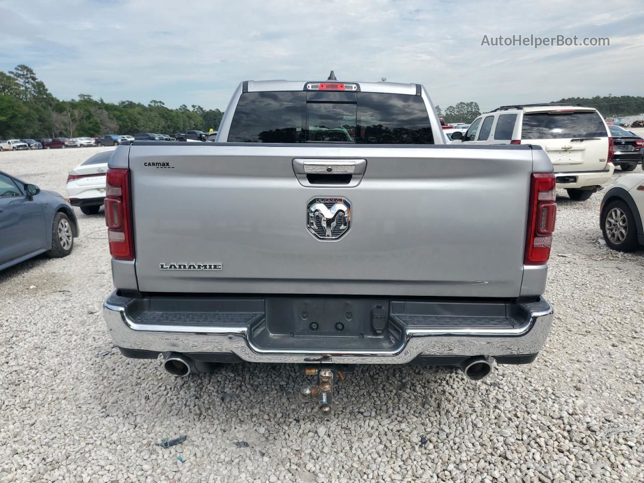 2019 Ram 1500 Laramie Silver vin: 1C6RREJTXKN847981