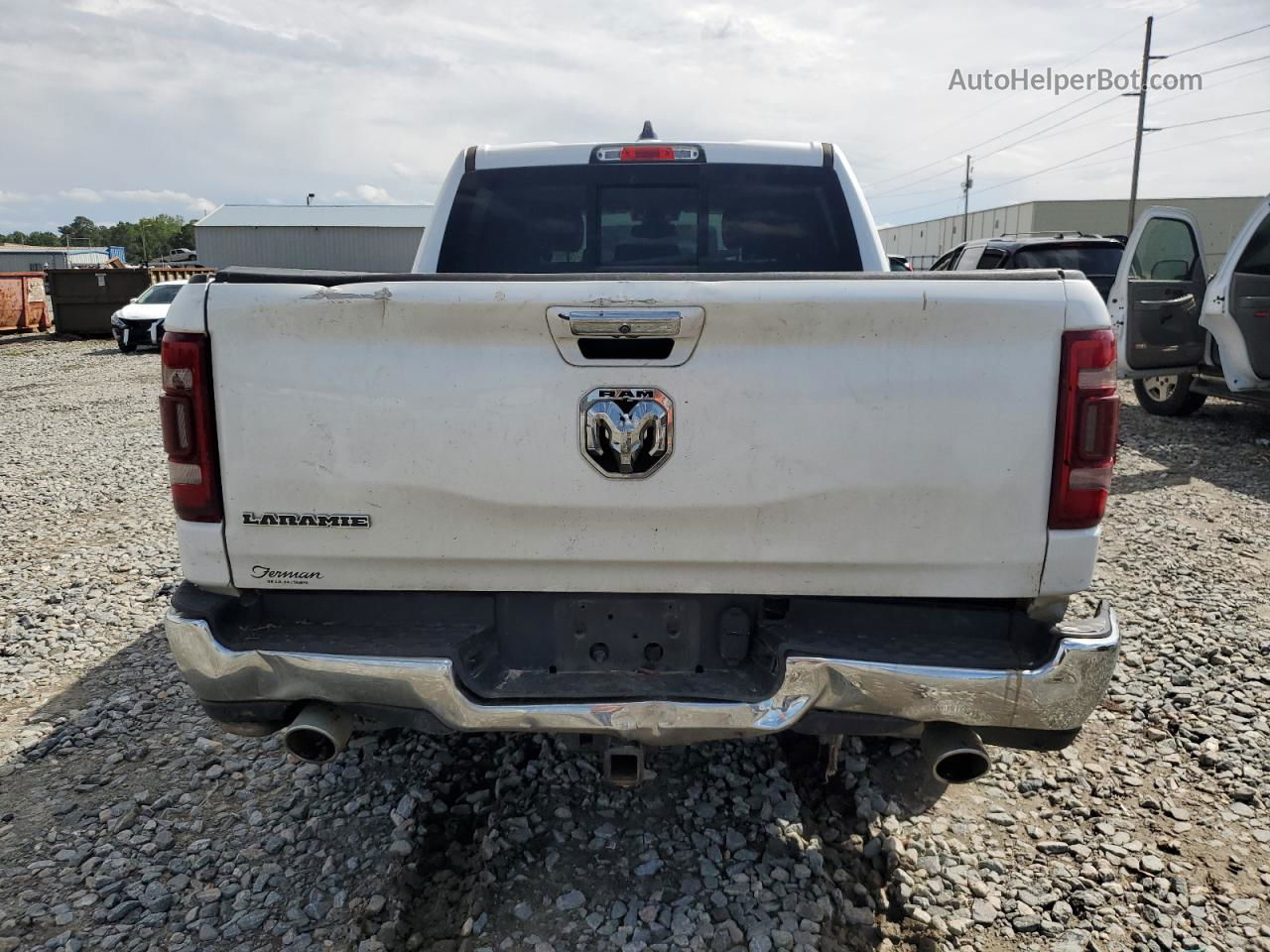 2020 Ram 1500 Laramie White vin: 1C6RREJTXLN401914