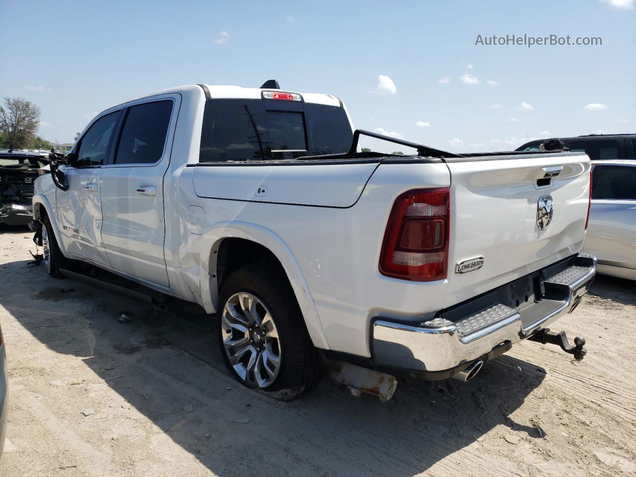 2019 Ram 1500 Longhorn White vin: 1C6RREKT6KN724452