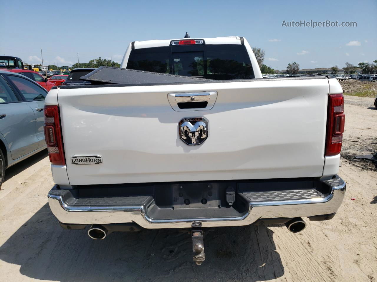 2019 Ram 1500 Longhorn White vin: 1C6RREKT6KN724452