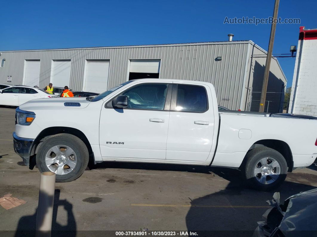 2022 Ram 1500 Big Horn  4x4 6'4" Box Белый vin: 1C6RRFBG6NN412967