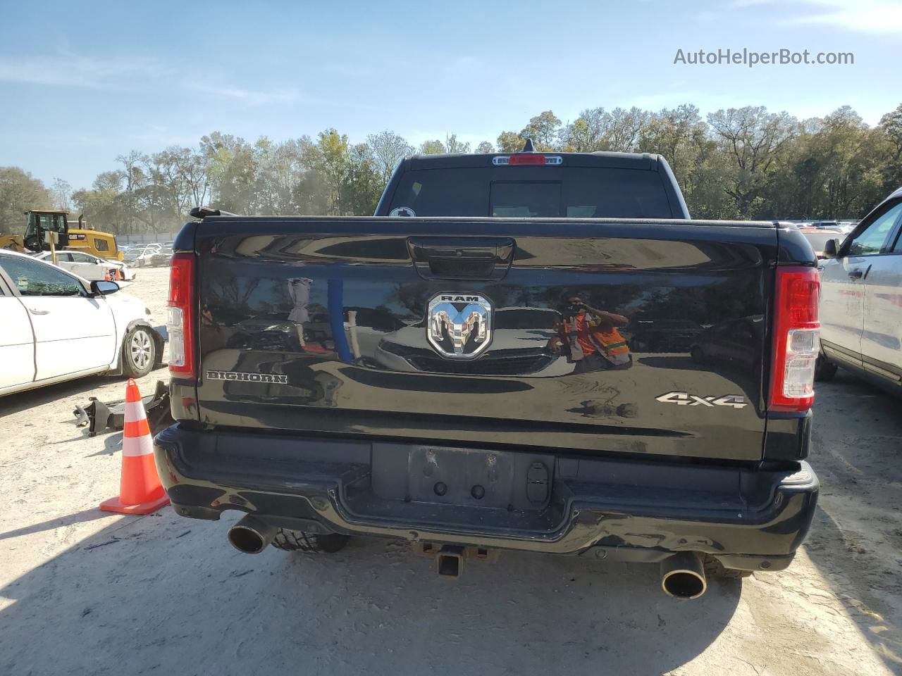 2019 Ram 1500 Big Horn/lone Star Черный vin: 1C6SRFFT5KN603591