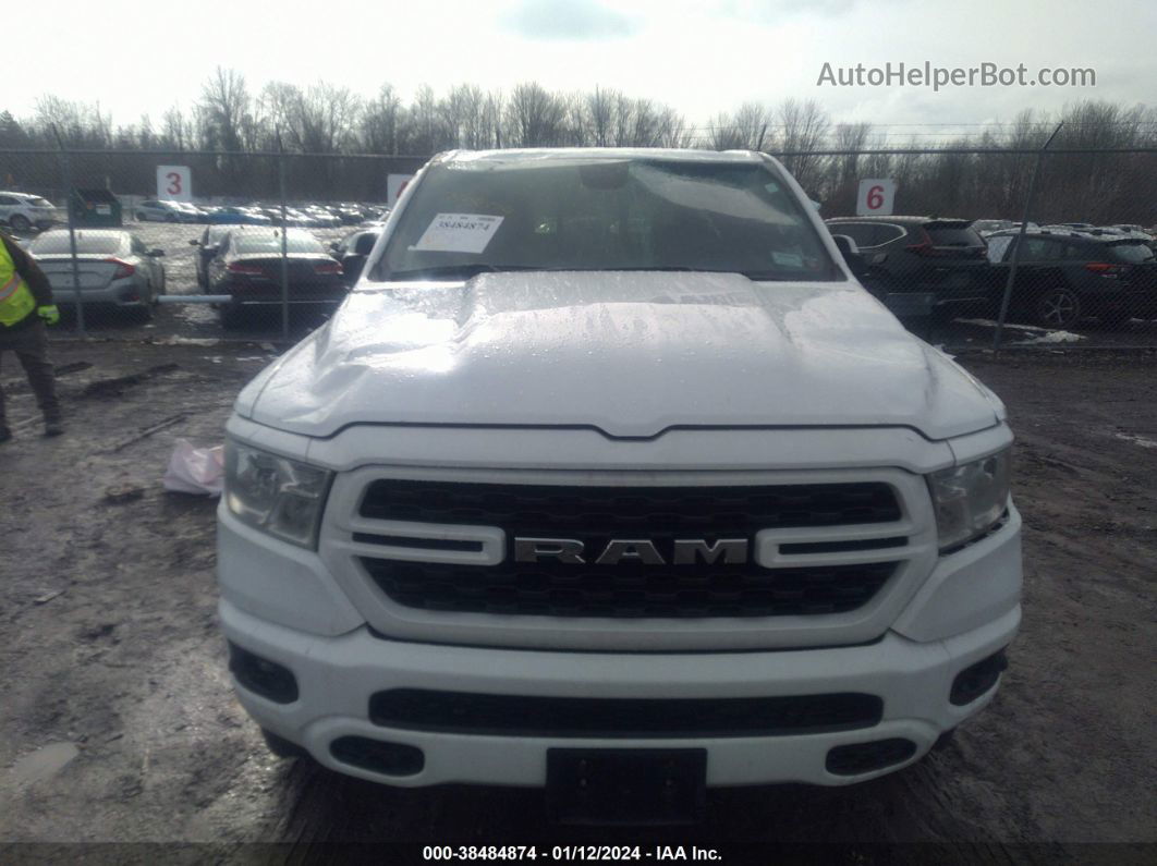 2022 Ram 1500 Big Horn  4x4 5'7 Box Белый vin: 1C6SRFFTXNN423639