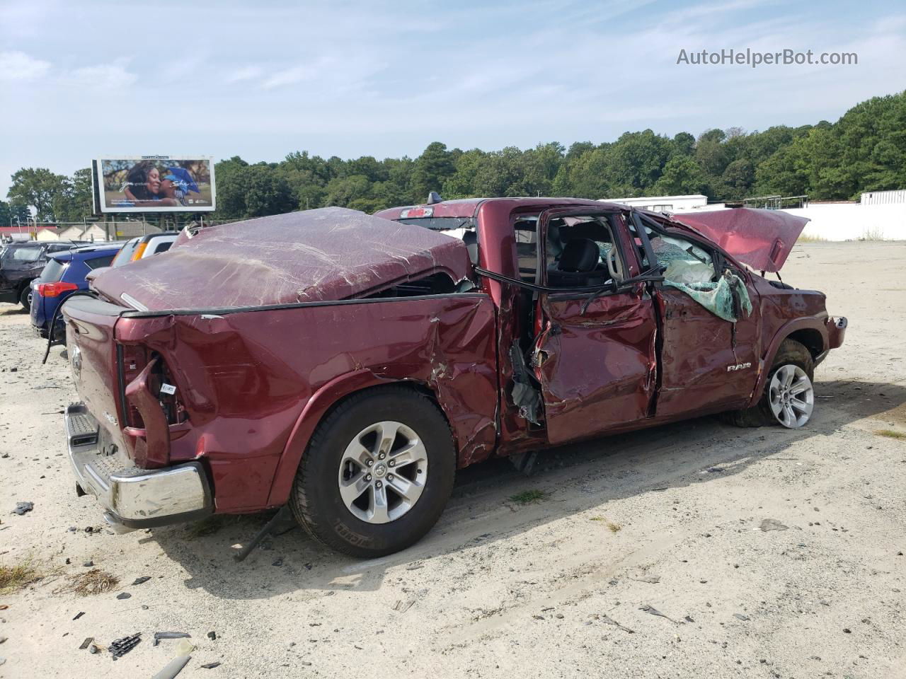 2022 Ram 1500 Laramie Burgundy vin: 1C6SRFJM5NN353600