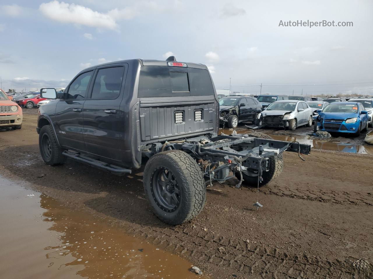 2020 Ram 1500 Laramie Угольный vin: 1C6SRFJT0LN297845