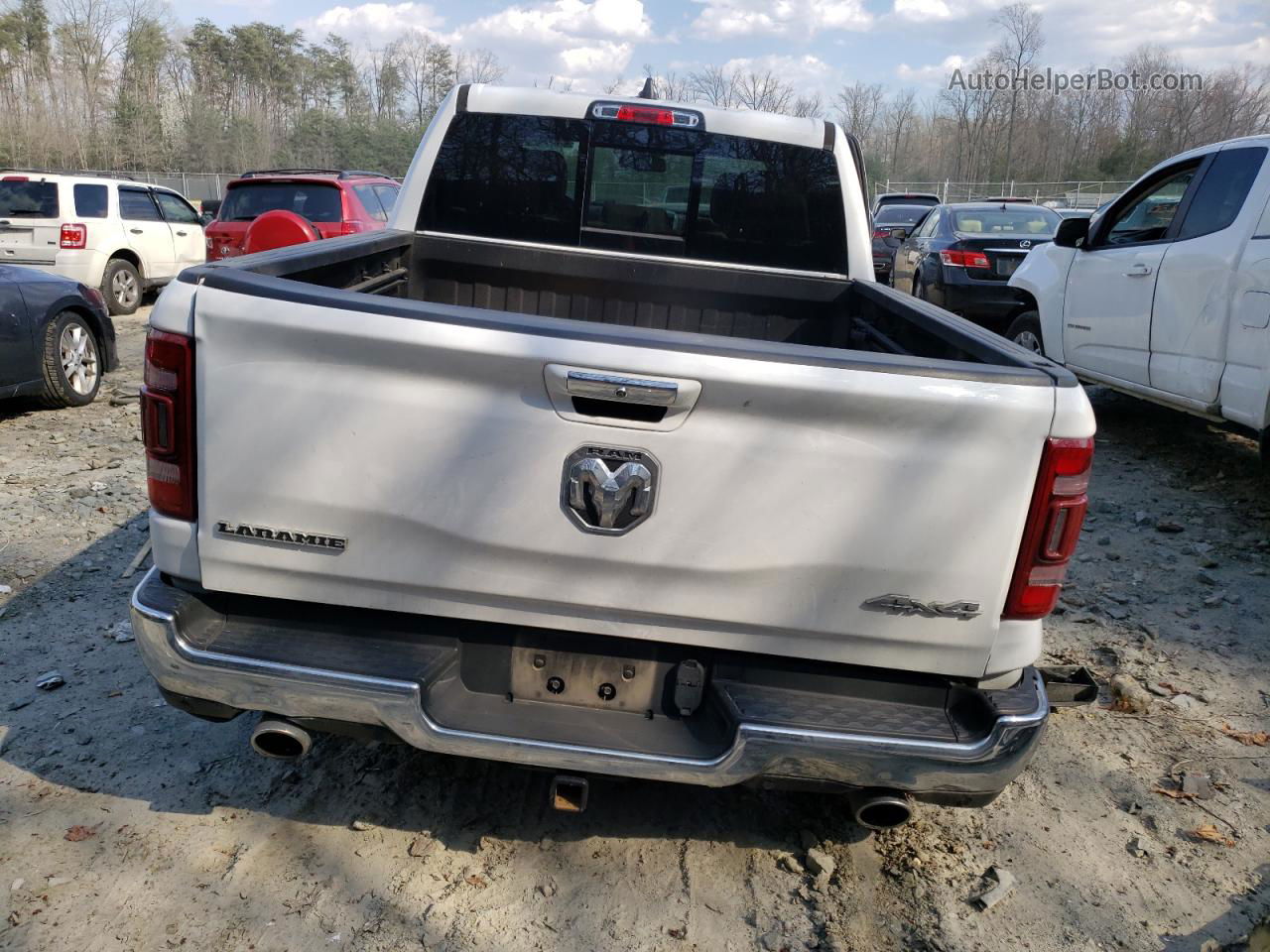 2020 Ram 1500 Laramie White vin: 1C6SRFJT0LN416929