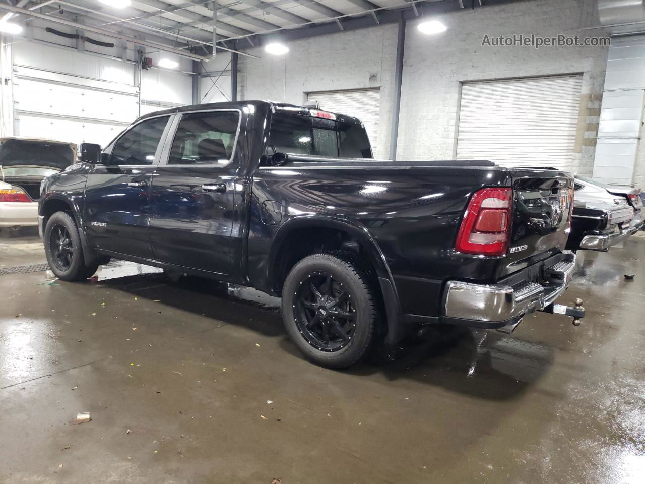 2019 Ram 1500 Laramie Black vin: 1C6SRFJT1KN698416