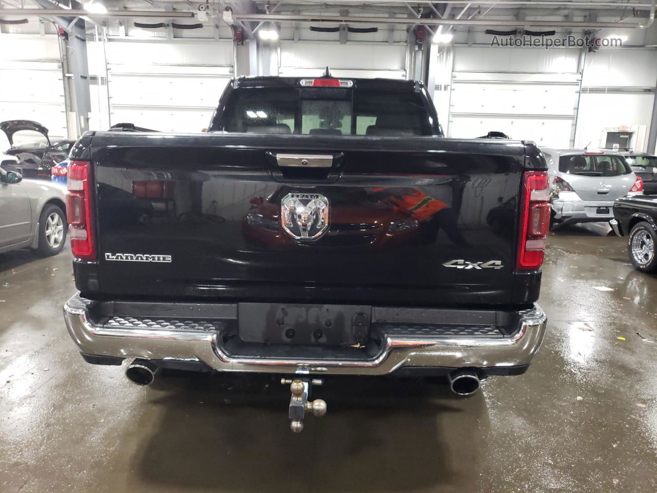 2019 Ram 1500 Laramie Black vin: 1C6SRFJT1KN698416