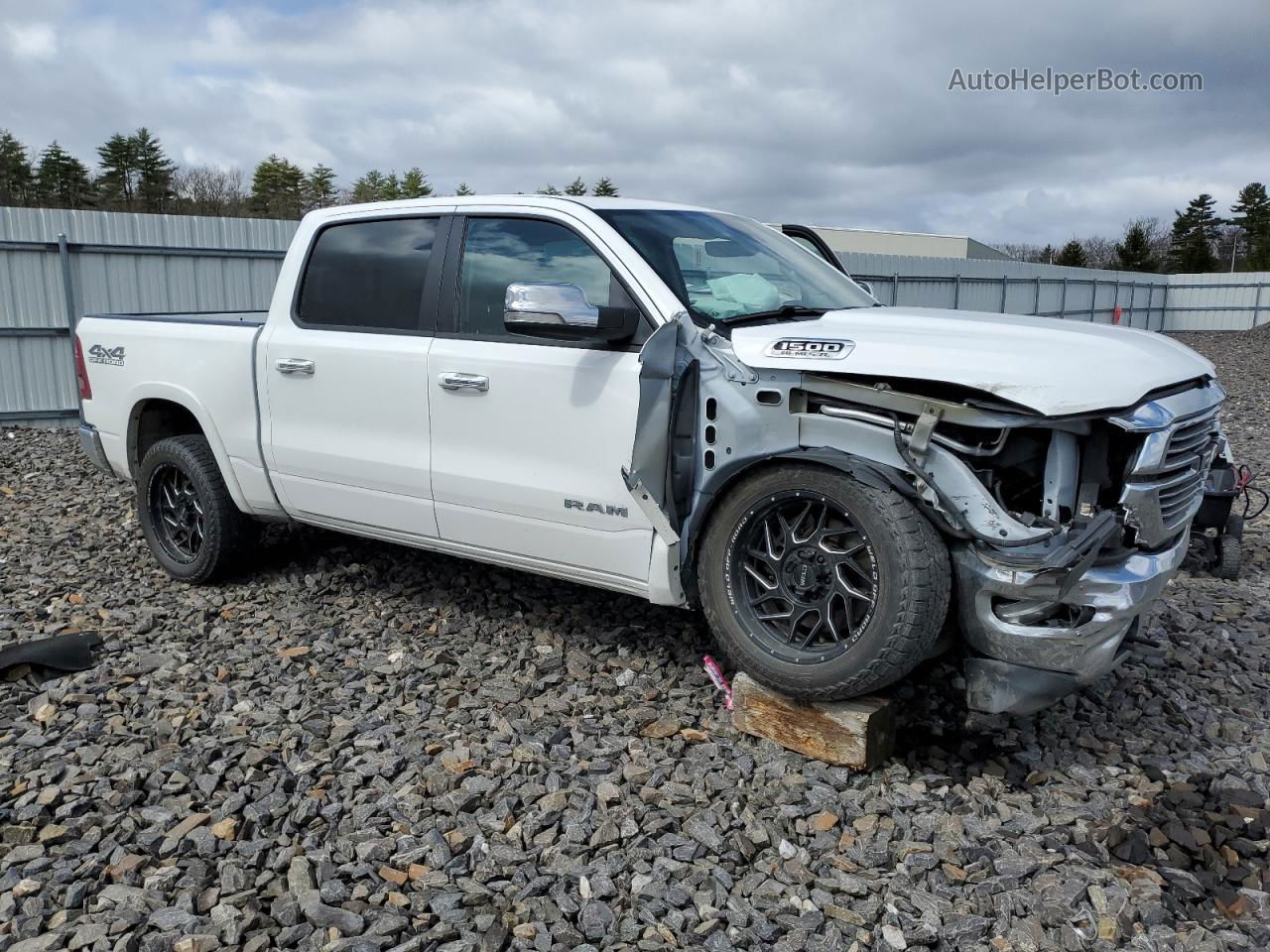 2020 Ram 1500 Laramie Белый vin: 1C6SRFJT2LN282103