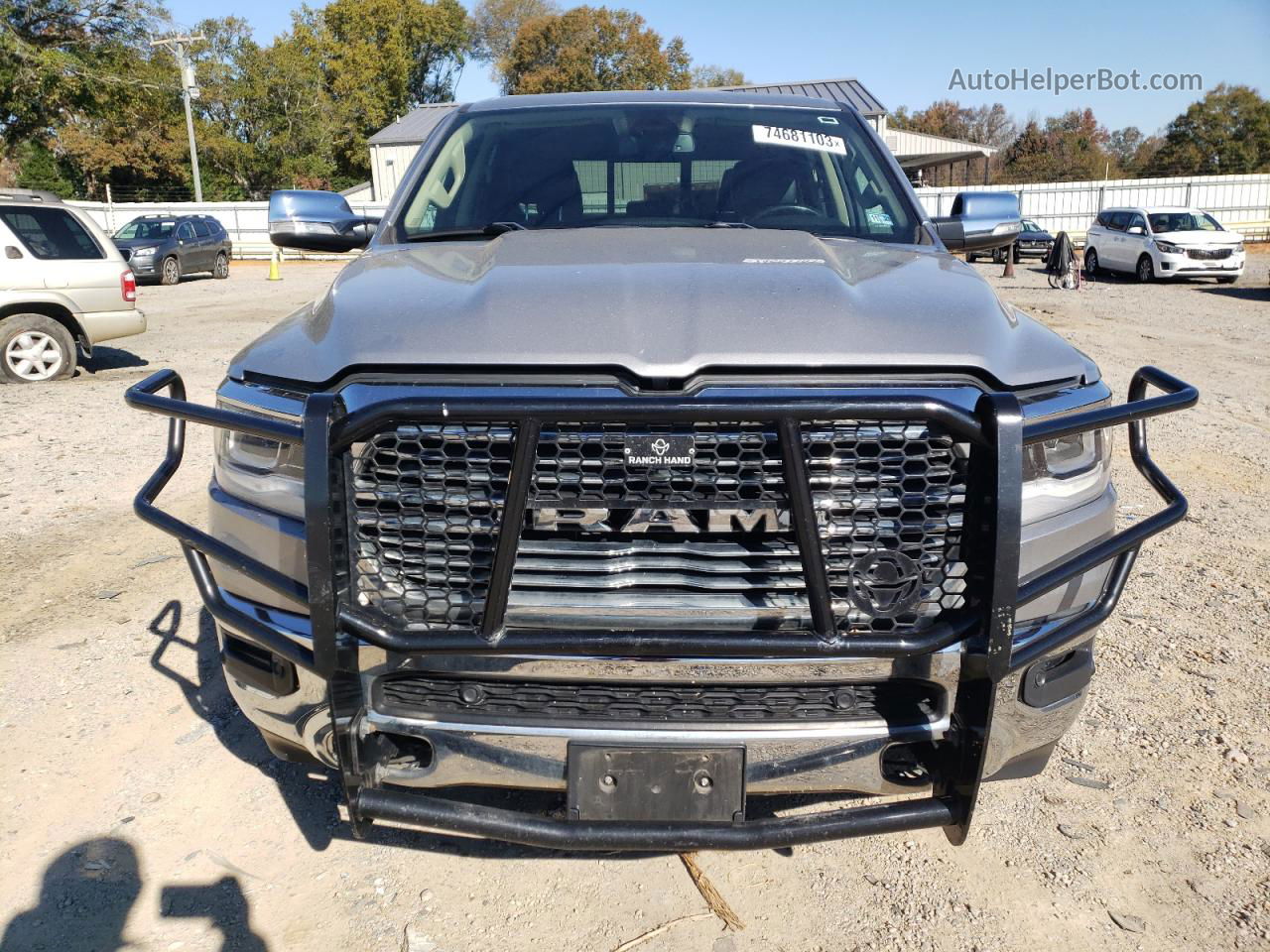 2019 Ram 1500 Laramie Silver vin: 1C6SRFJT3KN649184