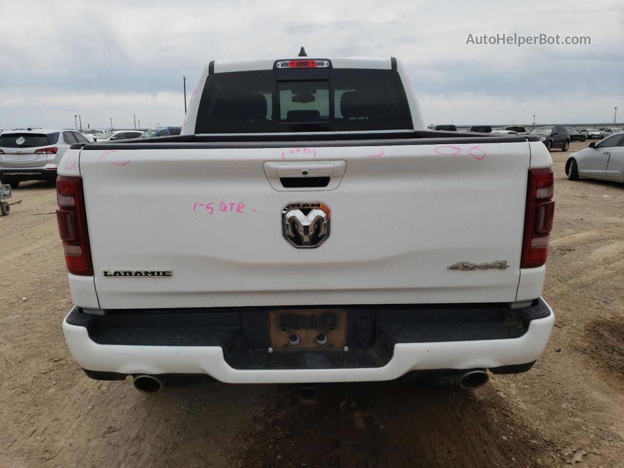 2020 Ram 1500 Laramie White vin: 1C6SRFJT3LN207958