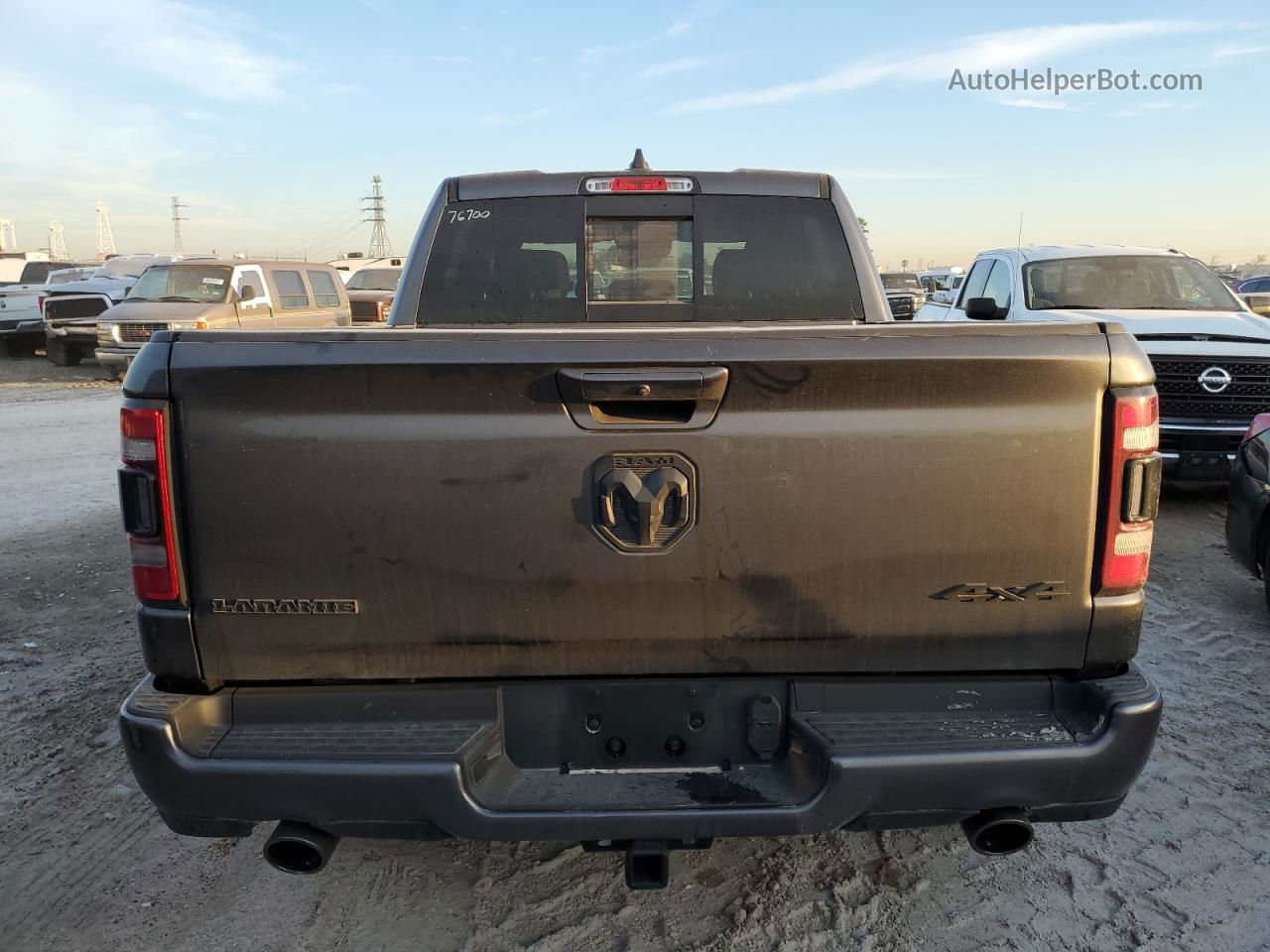 2022 Ram 1500 Laramie Gray vin: 1C6SRFJT3NN457574