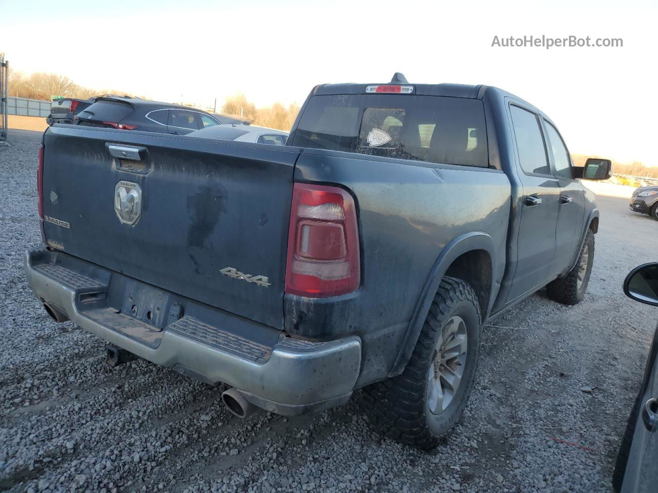 2019 Ram 1500 Laramie Black vin: 1C6SRFJT4KN649856