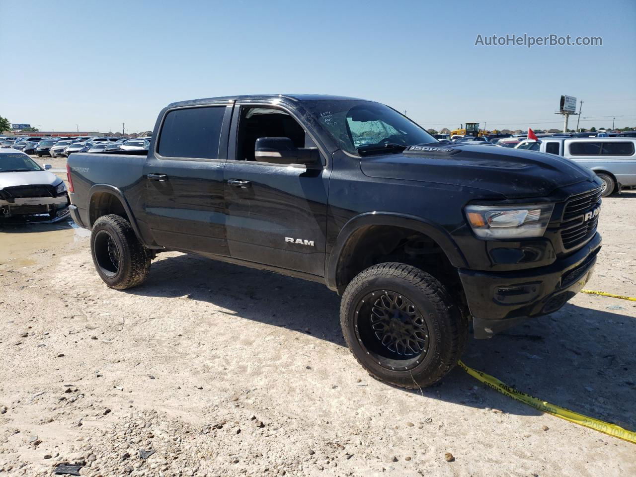 2020 Ram 1500 Laramie Black vin: 1C6SRFJT4LN276903