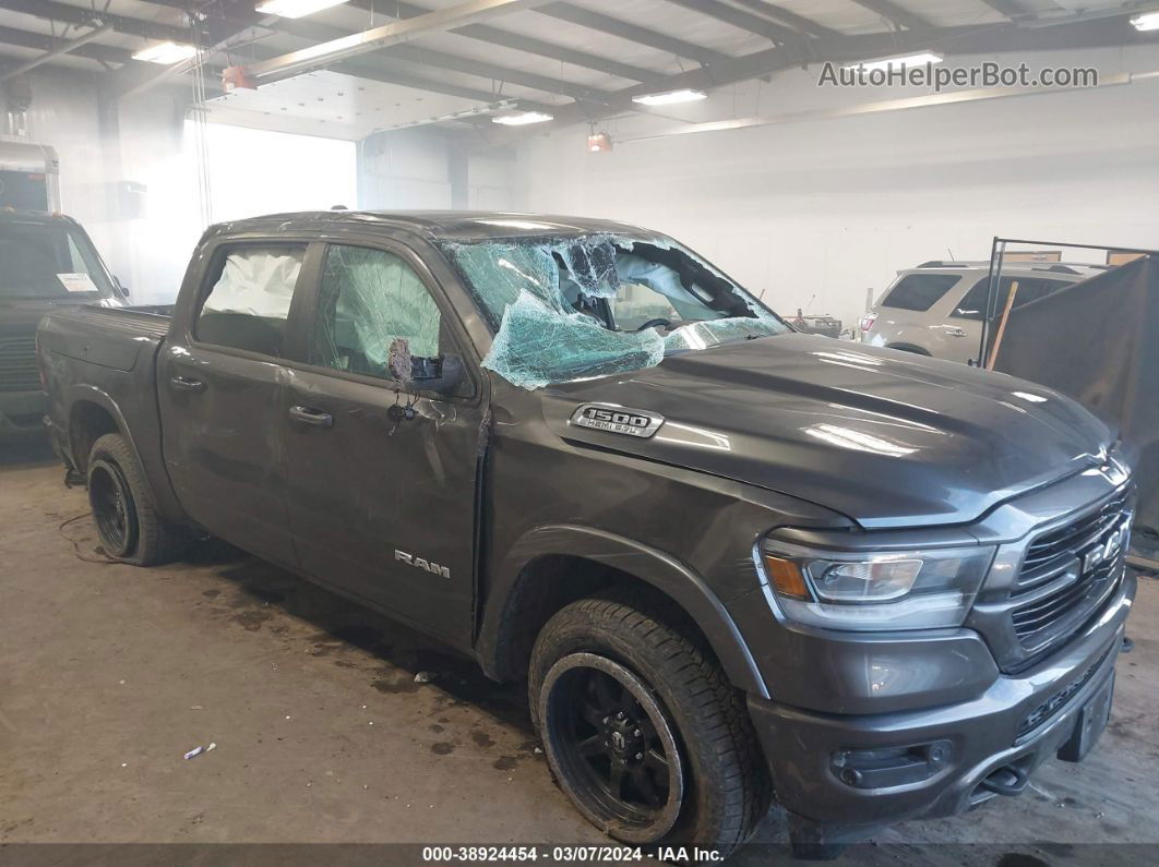 2020 Ram 1500 Laramie  4x4 5'7 Box Black vin: 1C6SRFJT4LN305932