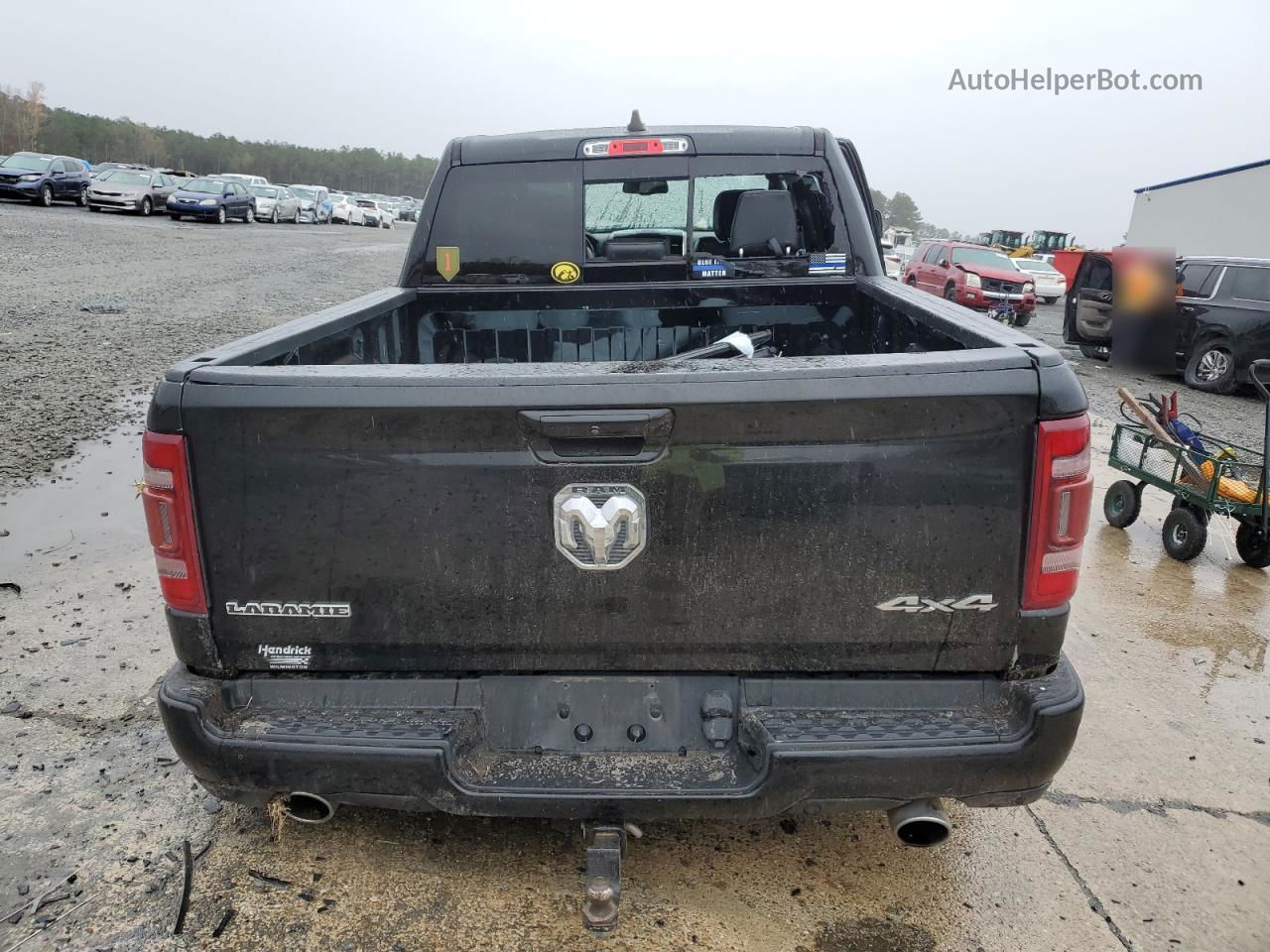 2019 Ram 1500 Laramie Black vin: 1C6SRFJT5KN710065