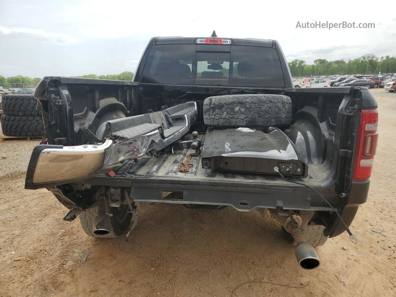 2019 Ram 1500 Laramie Black vin: 1C6SRFJT6KN695818