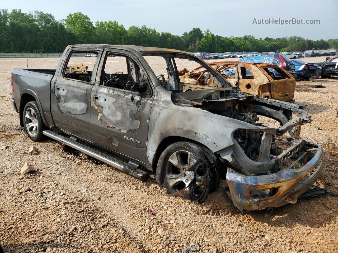 2019 Ram 1500 Laramie Burn vin: 1C6SRFJT7KN549959