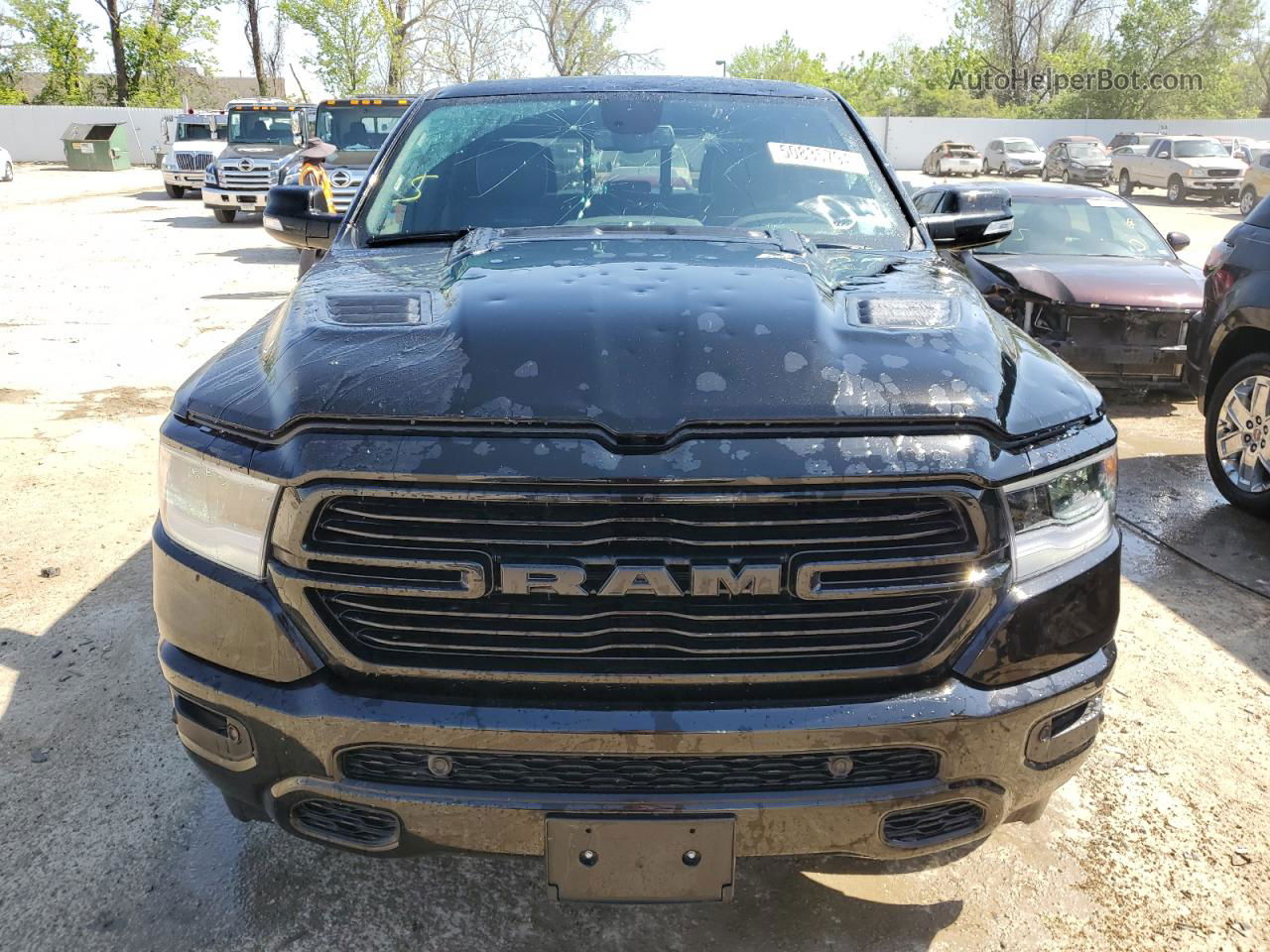 2020 Ram 1500 Laramie Black vin: 1C6SRFJT7LN366921