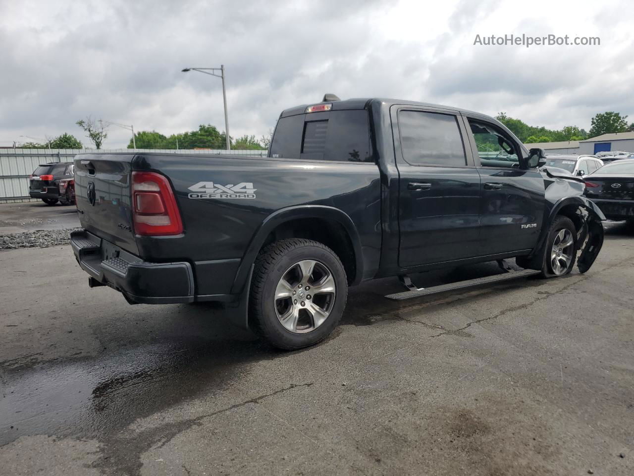 2019 Ram 1500 Laramie Black vin: 1C6SRFJT9KN686563