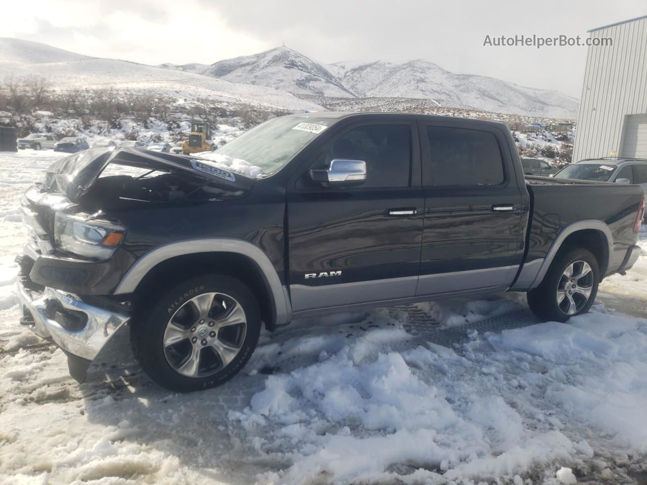 2019 Ram 1500 Laramie Черный vin: 1C6SRFJT9KN878808