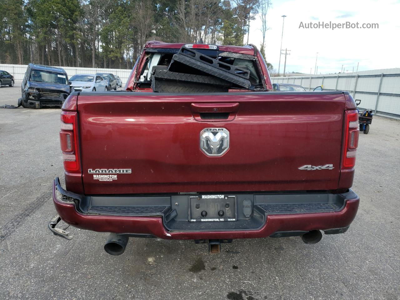 2020 Ram 1500 Laramie Red vin: 1C6SRFJT9LN207091