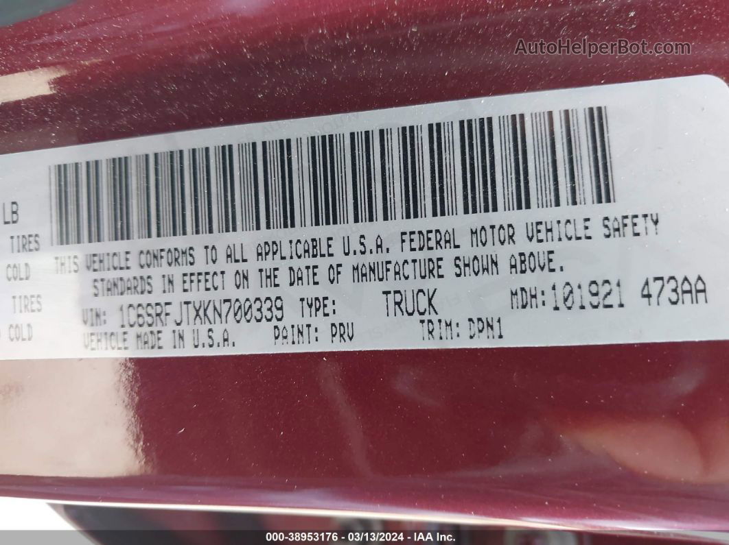 2019 Ram 1500 Laramie  4x4 5'7 Box Красный vin: 1C6SRFJTXKN700339