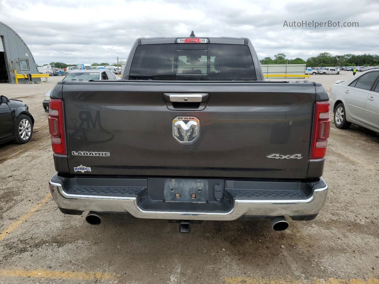 2019 Ram 1500 Laramie Угольный vin: 1C6SRFJTXKN702124