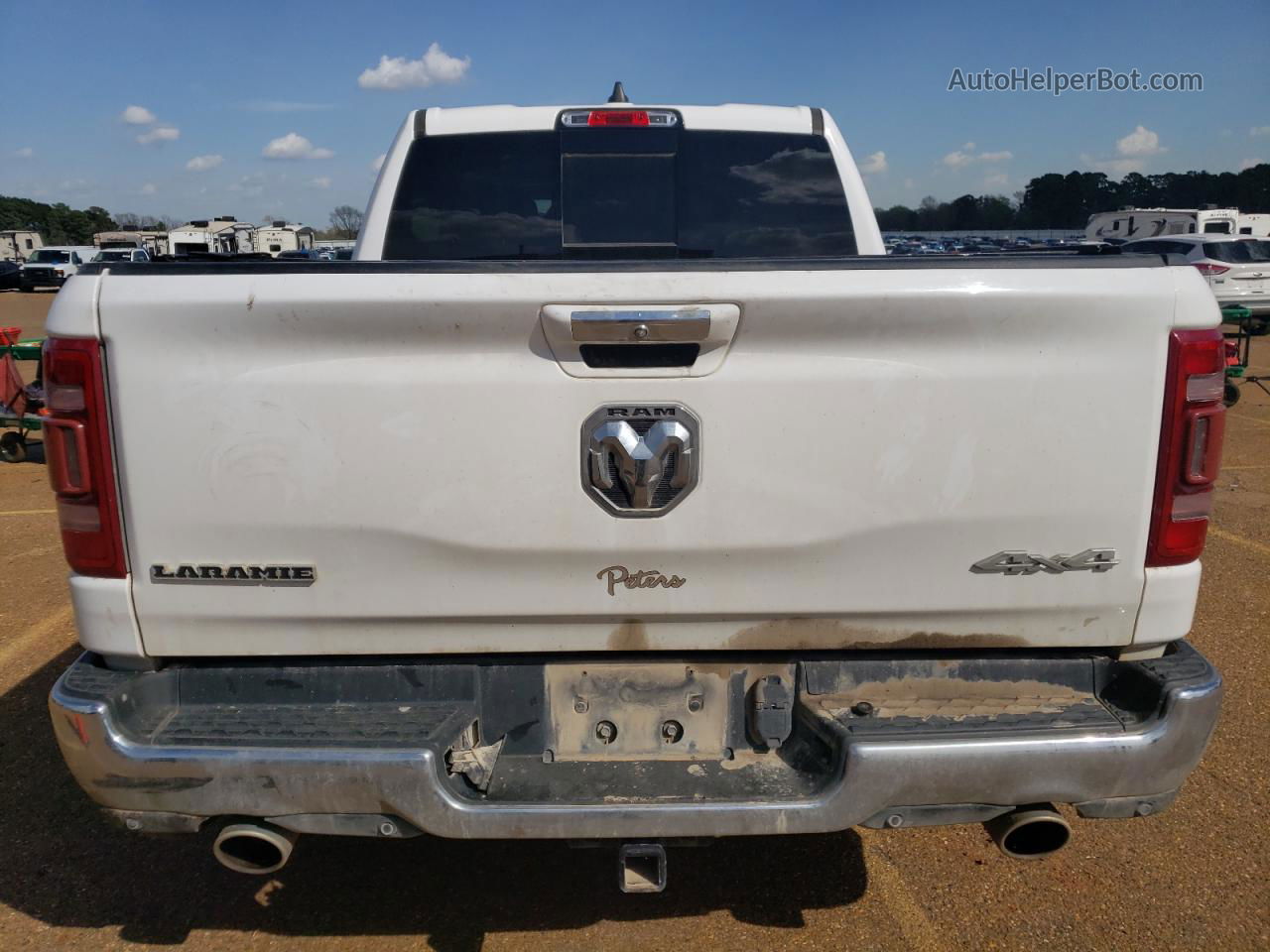 2020 Ram 1500 Laramie White vin: 1C6SRFJTXLN171332