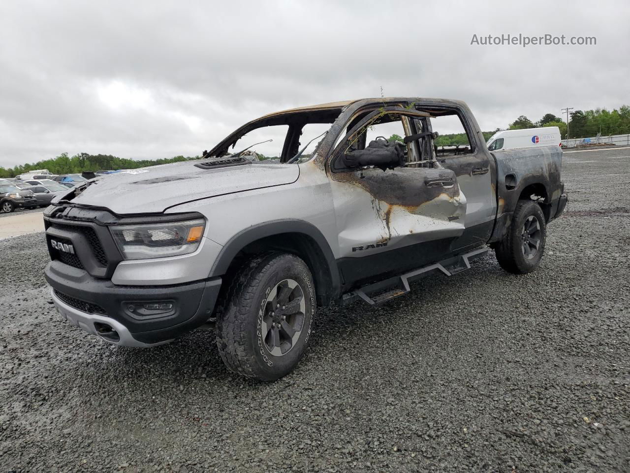 2019 Ram 1500 Rebel Серебряный vin: 1C6SRFLT6KN690521