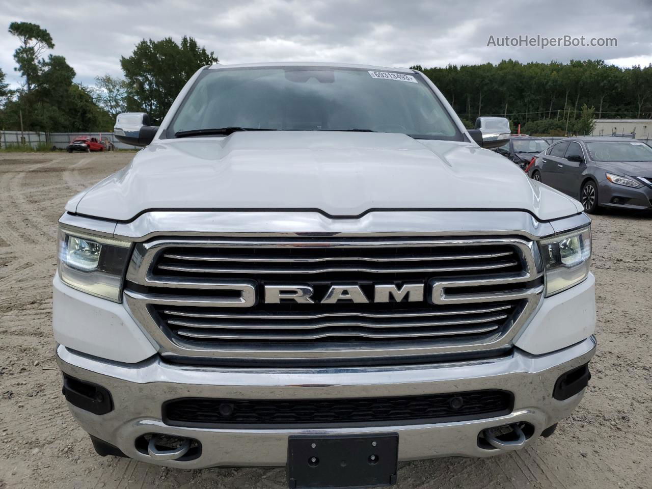 2022 Ram 1500 Laramie White vin: 1C6SRFRT2NN136324