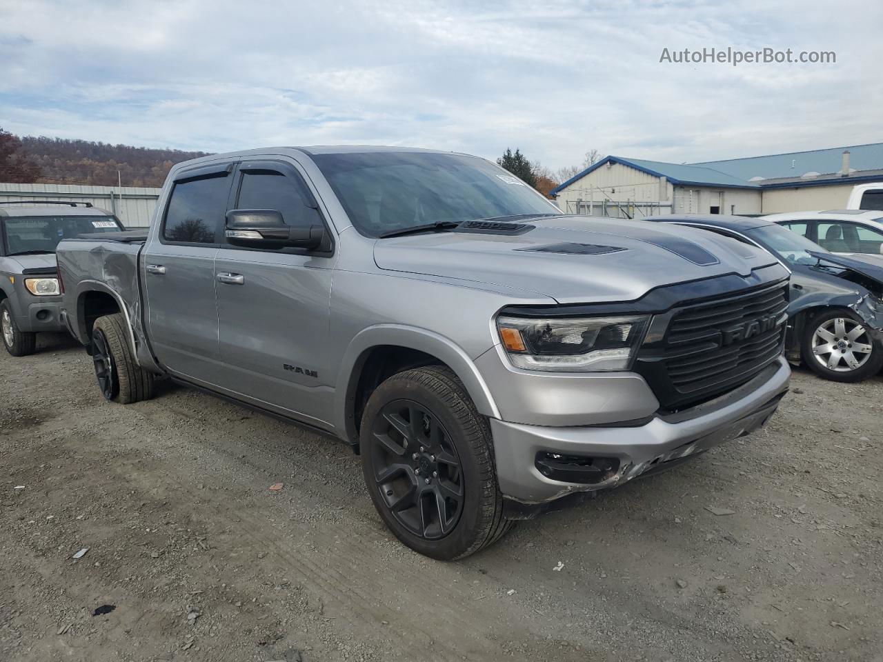 2022 Ram 1500 Laramie Silver vin: 1C6SRFRT5NN439582