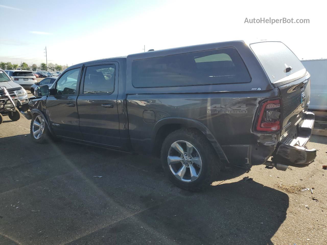 2019 Ram 1500 Laramie Серый vin: 1C6SRFRT8KN803831