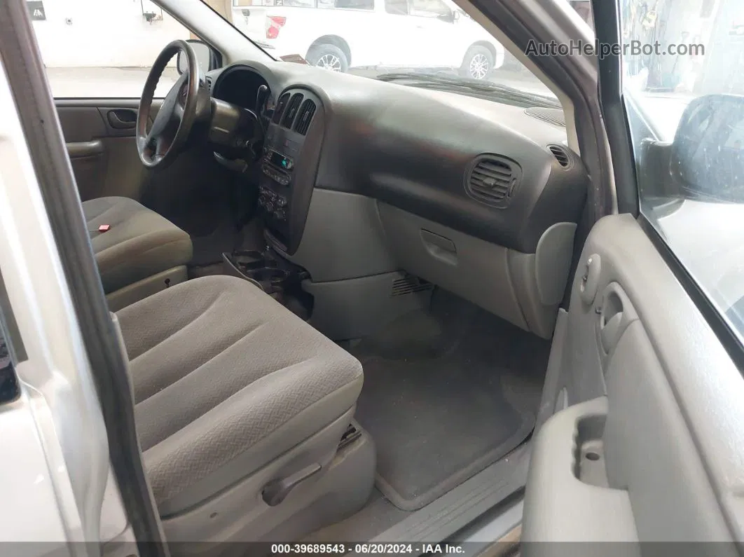 2005 Dodge Grand Caravan   Серебряный vin: 1D4GP24R05B193781