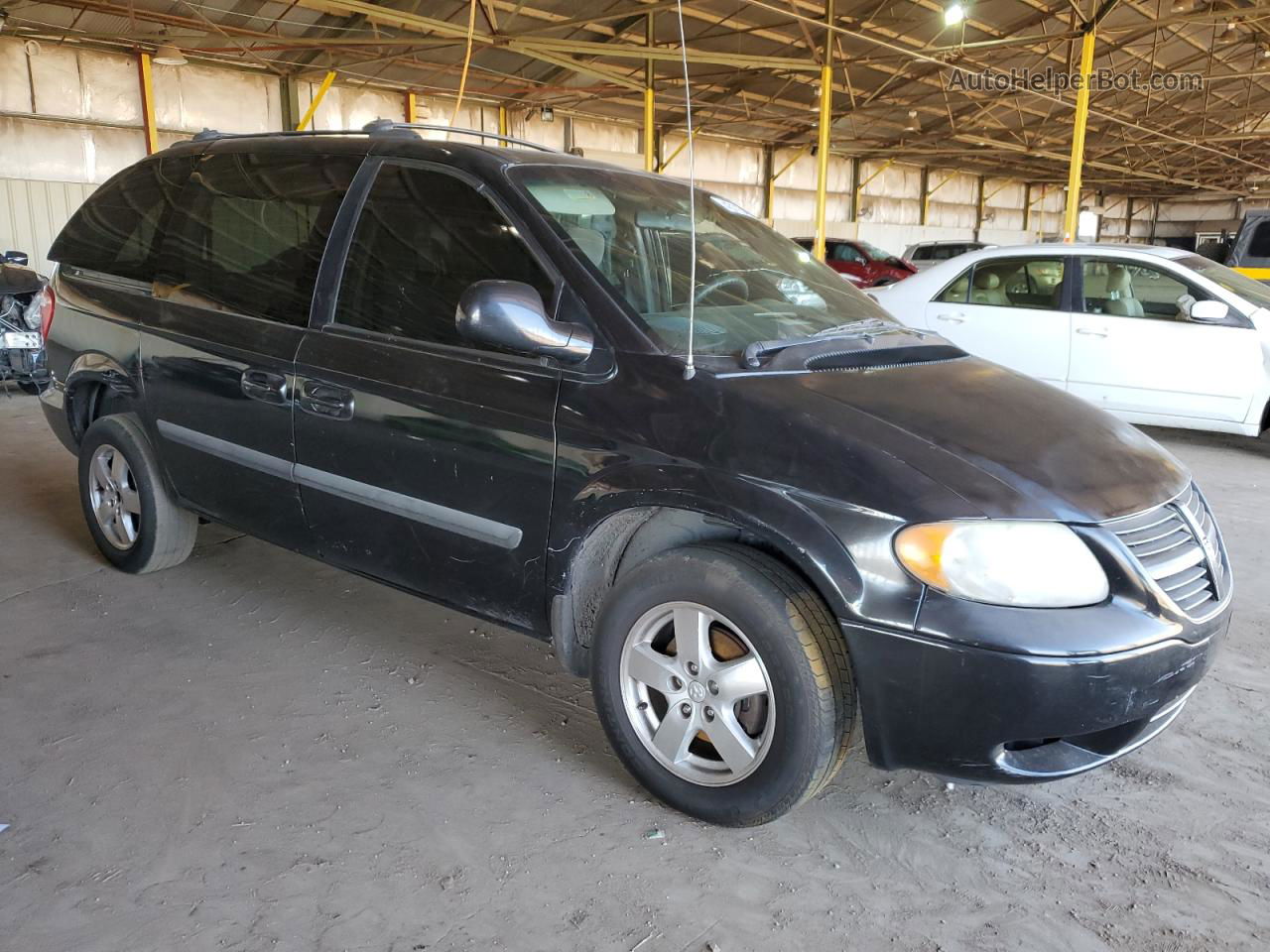 2005 Dodge Caravan Sxt Черный vin: 1D4GP45R45B100450